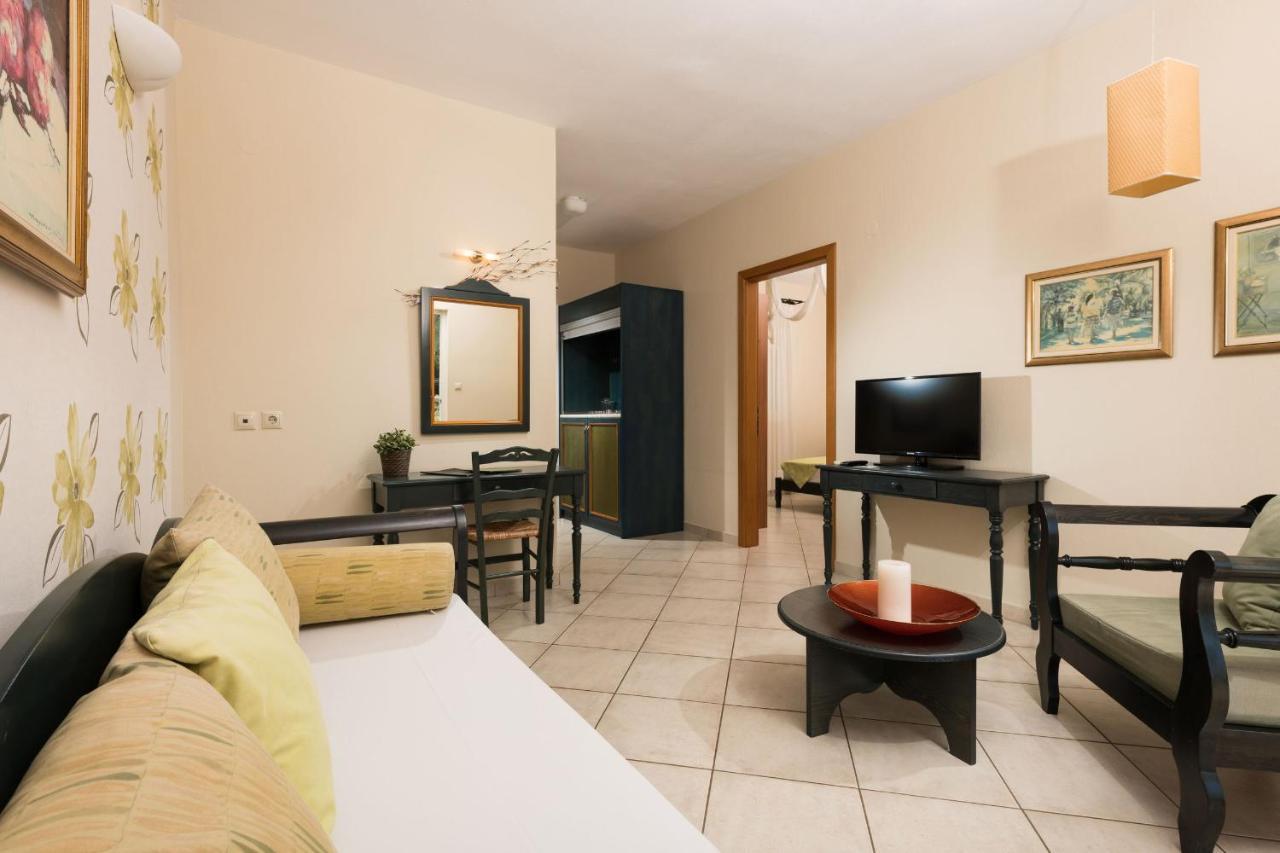 Louloudis Boutique Hotel (Adults Only) Скала-Рахониу Екстериор снимка